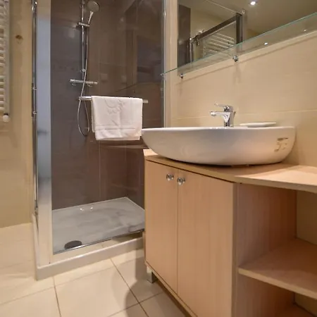 Na Wyspie - Feniks - Parking *